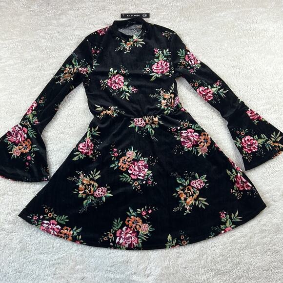 As U Wish long sleeved floral print black velvet mock neck dress, size small - Picture 3 of 9